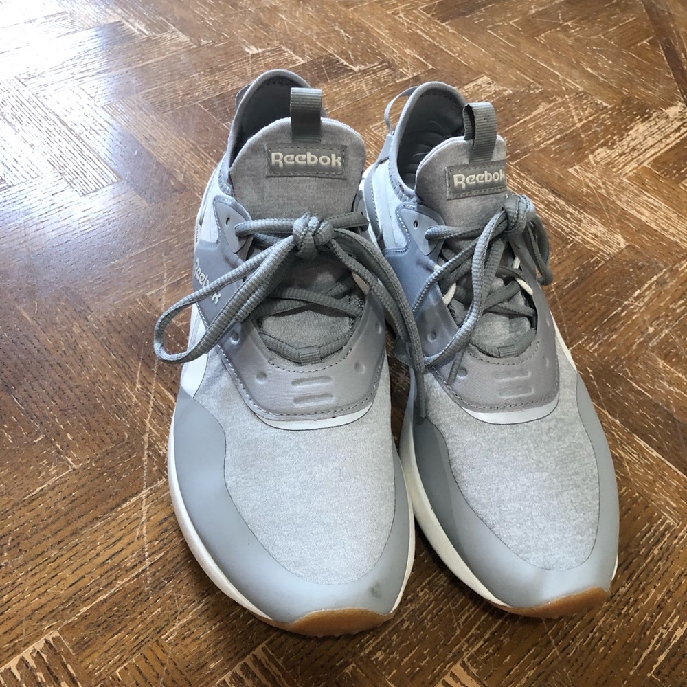 Reebok Running Shoes - Picture 3 of 9